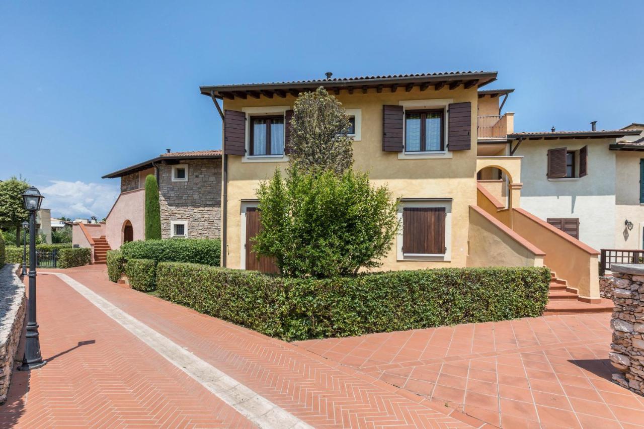 Maloma Apartment Peschiera del Garda Exterior photo